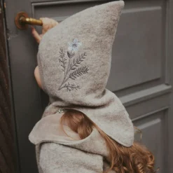 Online Balaclava i ull broderte blomster, Camel M. Vinterluer Barn | Vinterluer Baby