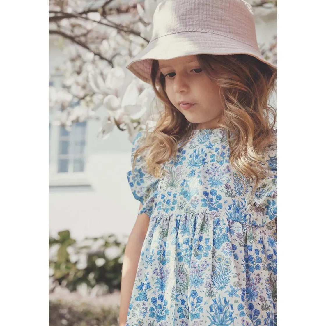 Outlet kjole til barn og baby m/blomster, Soft Chambray Penklær Jente | Penklær Jente