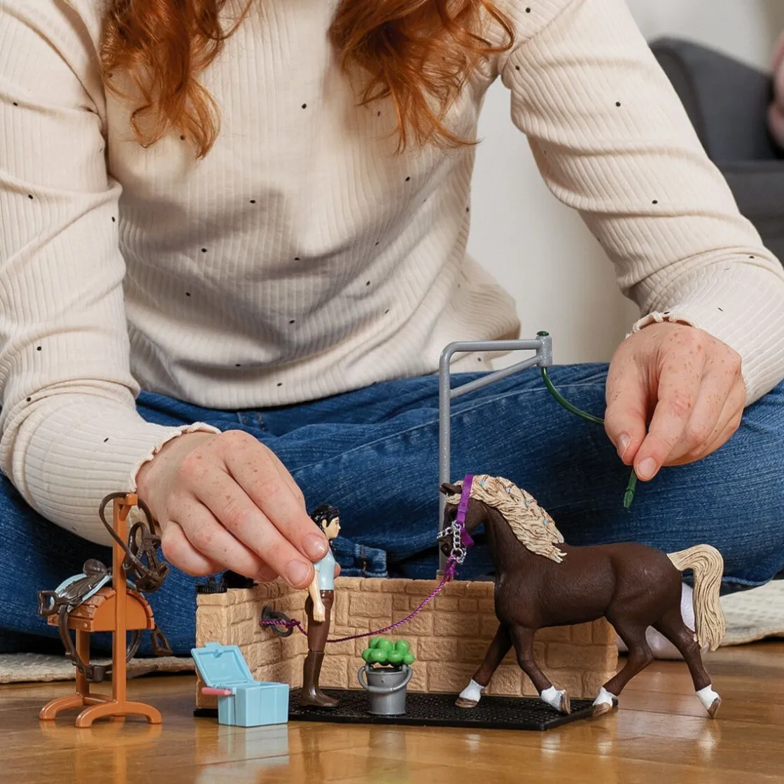Hot Washing area with Horse Club Emily & Luna Figurer Og Dyr